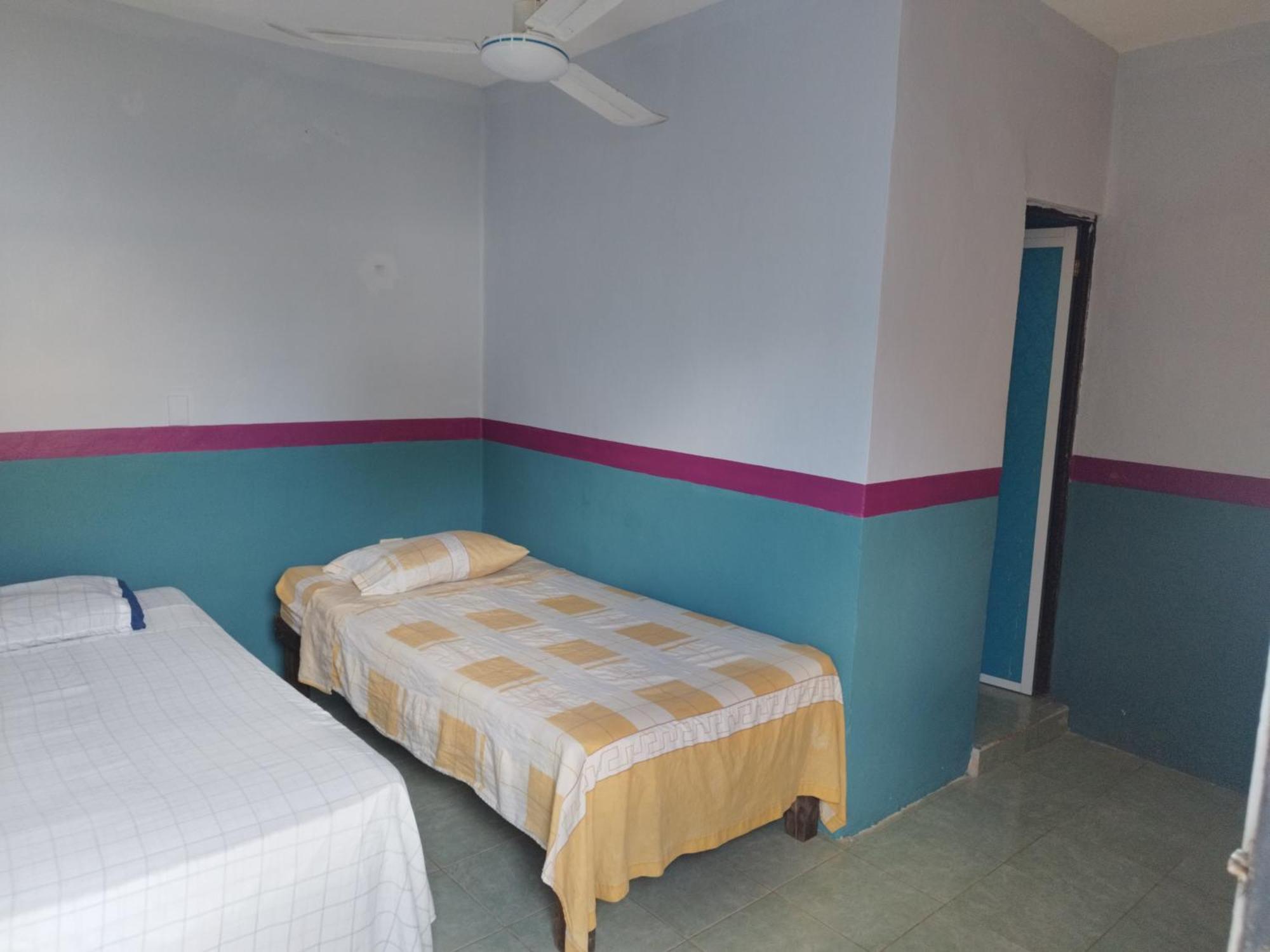 Hostal Y Temazcal Guemez Pisté Esterno foto