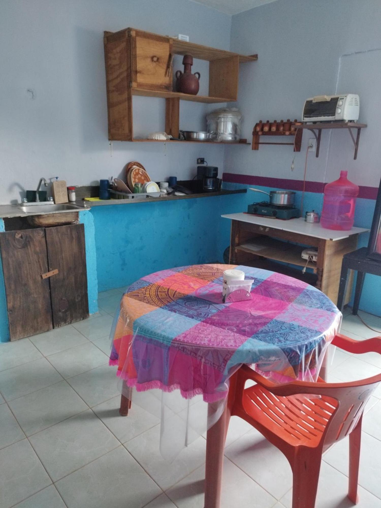 Hostal Y Temazcal Guemez Pisté Esterno foto